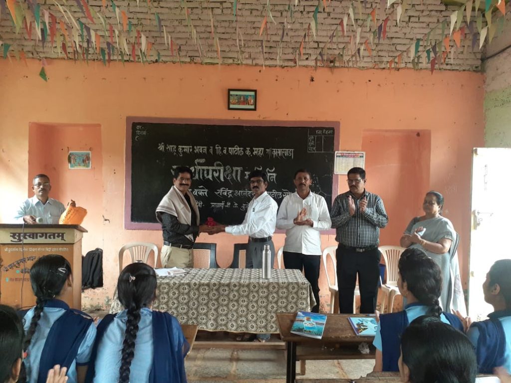 प्रबळ इच्छाशक्ती अपार कष्ट व प्रतीकुल परिस्थितीवर मात करण्याची क्षमता विद्यार्थ्यांनी जोपासावी:-रविंद्र पाटील