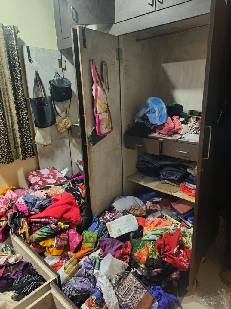 संभाजीपूर येथे धाडसी चोरी : कॉन्ट्रॅक्टरचा बंगला फोडून १० लाखांचा मुद्देमाल लंपास..