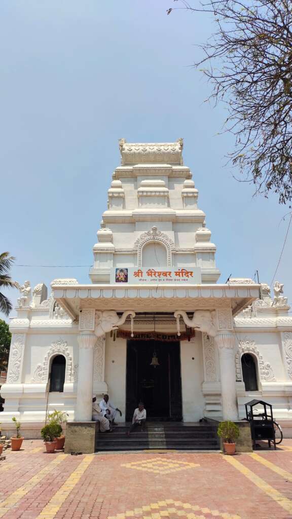 शिरटीत ग्रामदैवत भेरैश्वर मंदिराच्या कलशारोहण सोहळ्यावरून दोन गटात धुसफूस….