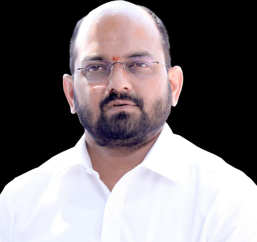 अमल महाडिक यांच्या मागणीनुसार दूधगंगा डावा कालवा प्रकल्पाच्या कामांसाठी १७६ कोटींचे अहवाल शासनास सादर करण्याचे आदेश