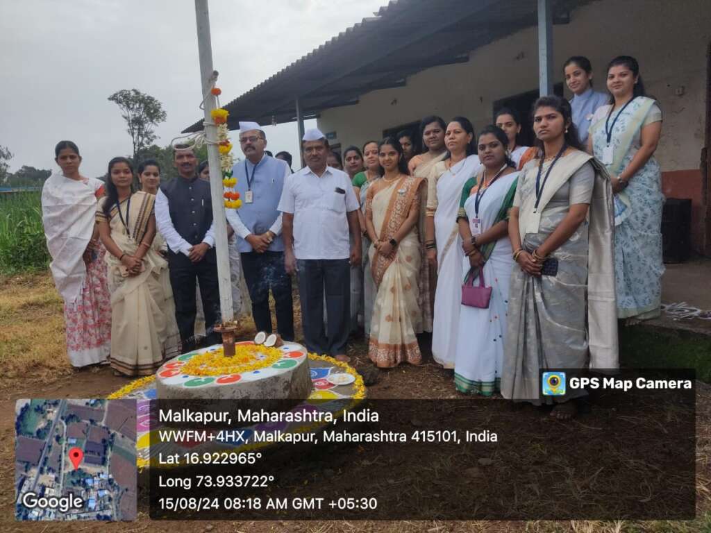 श्रीमती शोभाताई कोरे वारणा महिला महाविद्यालयात स्वातंत्र्य दिन उत्साहात साजरा