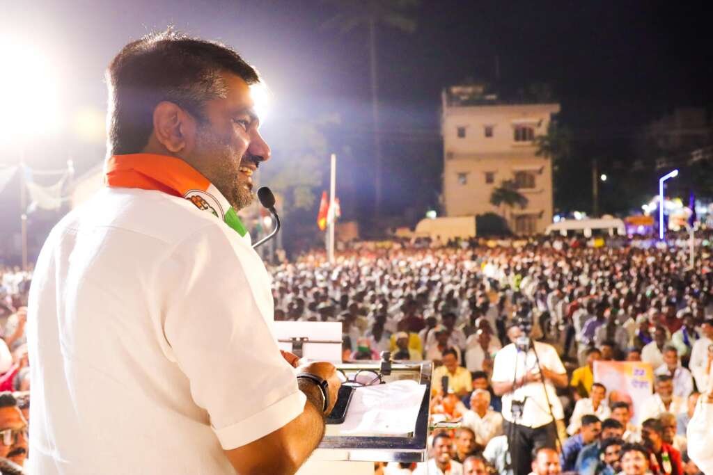 स्व. सा. रे. पाटील यांचा खरा राजकीय, सामाजिक आणि रक्ताचा वारसदार गणपतराव पाटीलच ; कोल्हापूर जिल्हा अध्यक्ष, माजी मंत्री सतेज उर्फ बंटी पाटील यांचे प्रतिपादन