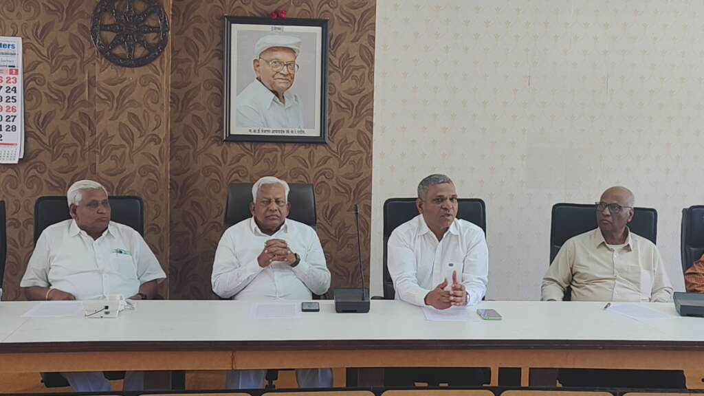 स्व. डॉ. आप्पासाहेब उर्फ सा.रे. पाटील स्मृतीप्रित्यर्थ पुरस्कारांची घोषणा ; १ एप्रिल रोजी वितरण ; मेधा पाटकर, विलासराव शिंदे, स्वप्निल कुसळे यांना पुरस्कार जाहीर