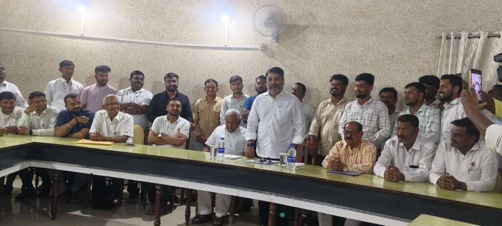 शिरोळ तालुक्यातील स्थानिक स्वराज्य संस्थांच्या निवडणुका समविचारी नेत्यांना सोबत घेऊन ताकदीने लढवणार : आ. सतेज पाटील