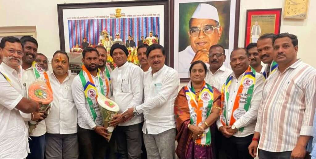 कुटवाडमधील युवा नेतृत्वाचा सीमा म्हैशाळे यांना जाहीर पाठिंबा; अर्जुनवाड मतदारसंघात राजकीय हालचालींना वेग