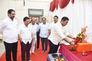 ‘गोकुळ’ मार्फत छञपती शिवाजी महाराज यांना अभिवादन l गोकुळमार्फत शिवजयंती उत्साहात साजरी.. image (2)